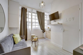 Bright Charming Modern Studio by Dreamy Canal St Martin 10eme Metro Goncourt